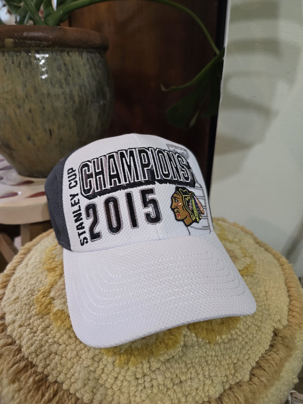 Chicago Blackhawks 2015 Champions White & Gray Hat